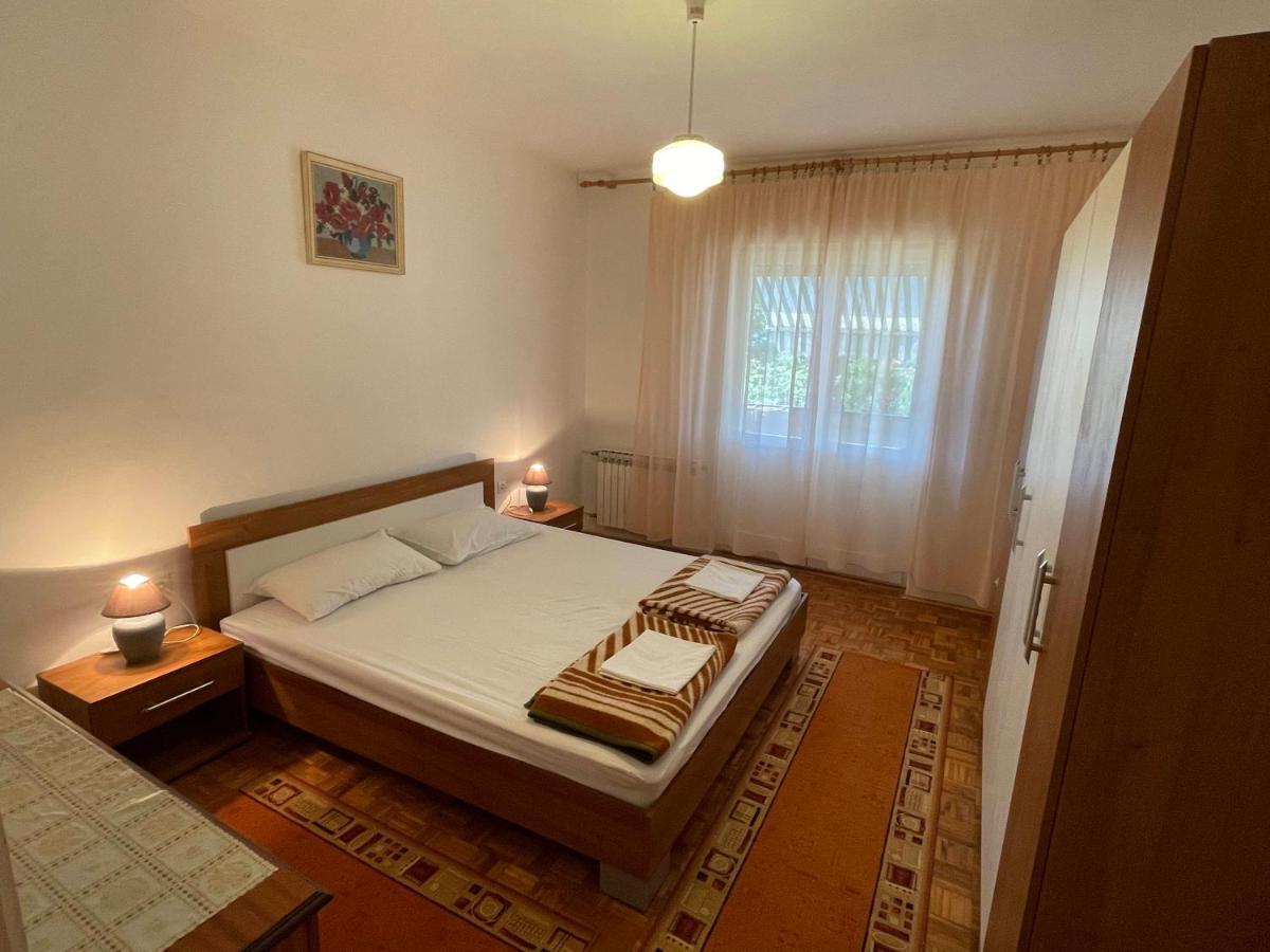 Appartement Apartman Jokic à Selce Extérieur photo