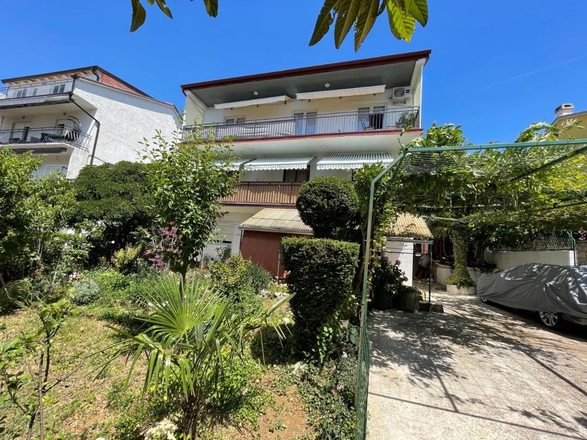 Appartement Apartman Jokic à Selce Extérieur photo