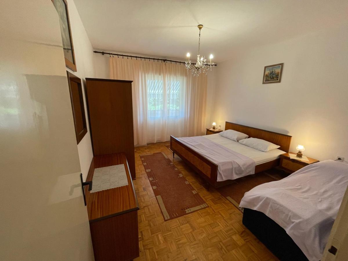 Appartement Apartman Jokic à Selce Extérieur photo